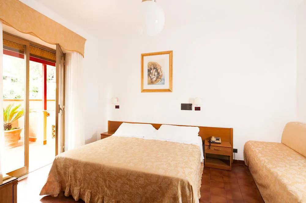Andros Apartment Taormina 0*,